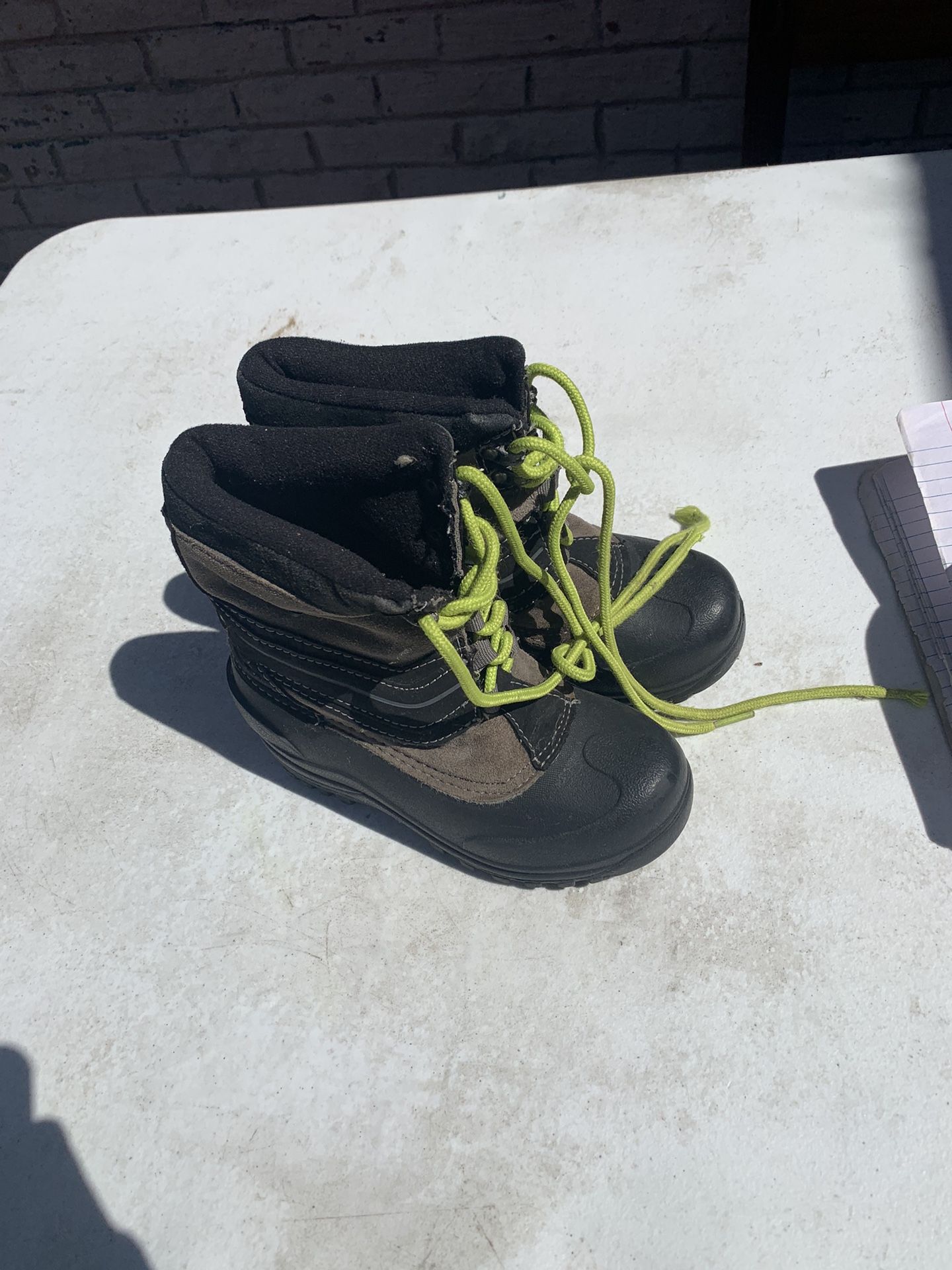 Kids Snow Boots Size 3y