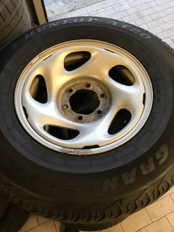 4 wheels that came of a Toyota Sequoia 6 lug