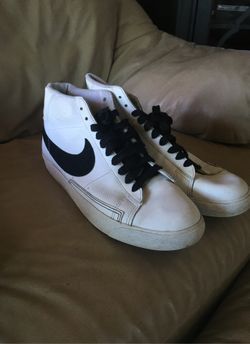 Nike leather hi tops sz 12