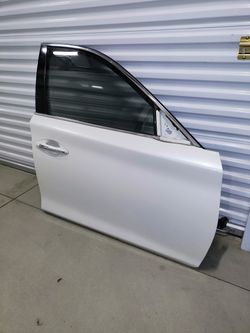 INFINITY Q50 Pearl White Doors Available 