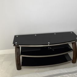 Juego De Dos Torres Y Mesa Para TV