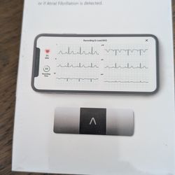 KardiaMobile 6L, a personal 6-lead (EKG) device developed by AliveCor.
