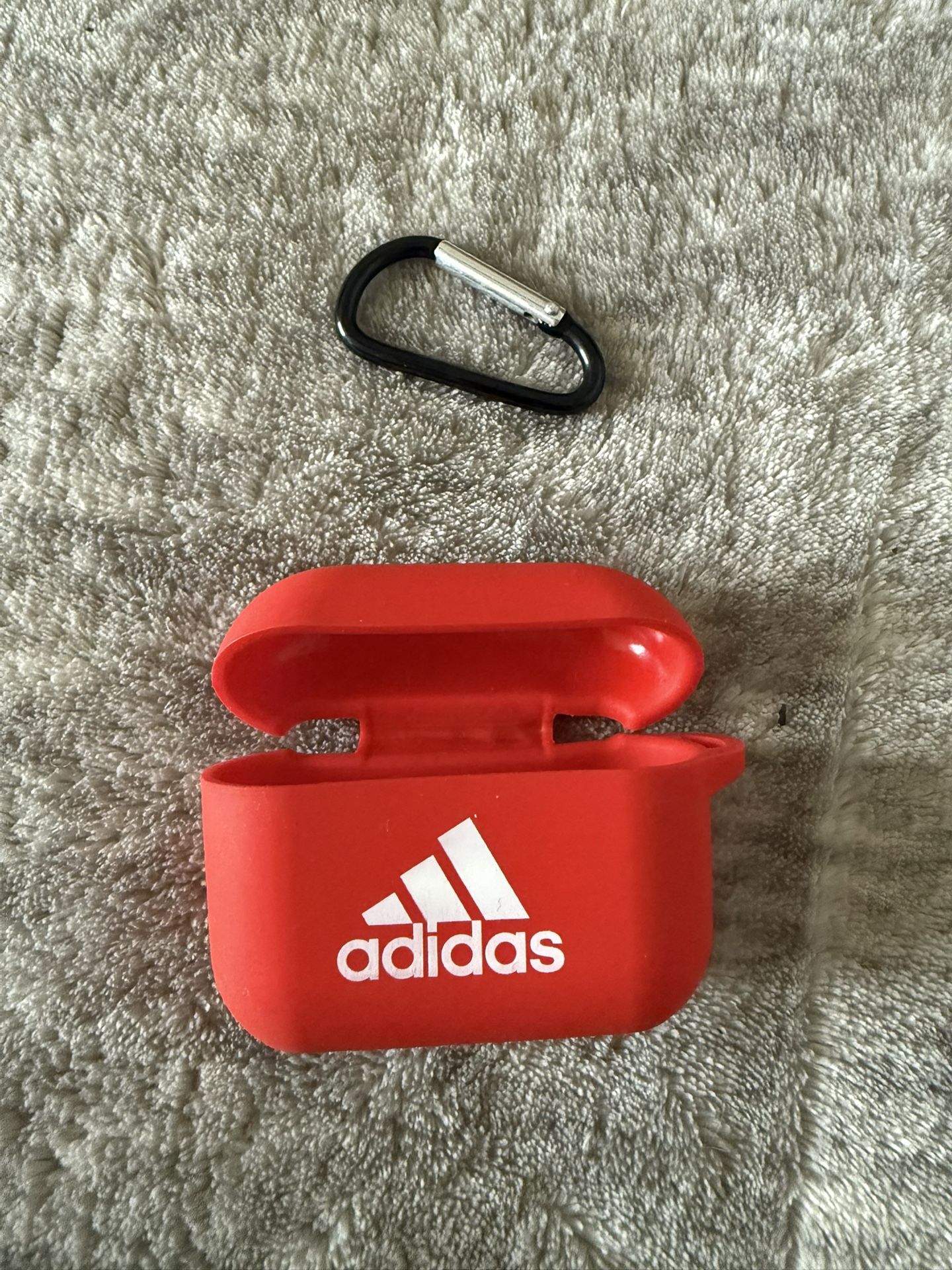 New AirPods Pro Case