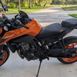 2020 KTM 790 Duke