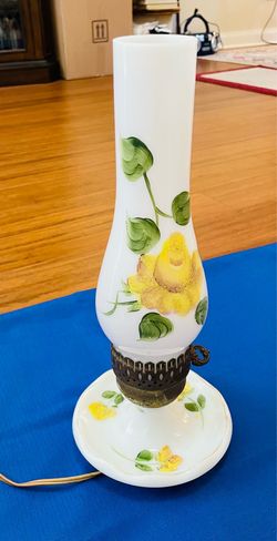 Vintage beauty! Lovely milk glass hand painted floral accent lamp with brass hardware