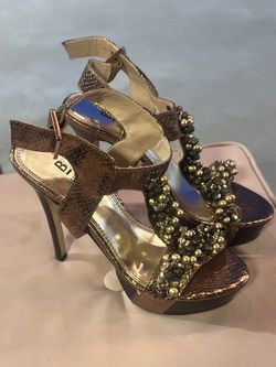 Gold Heel