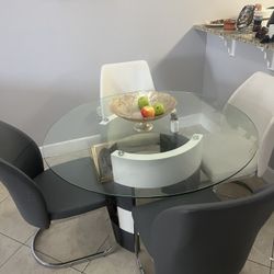 Set of 4 Chair Dinning Room