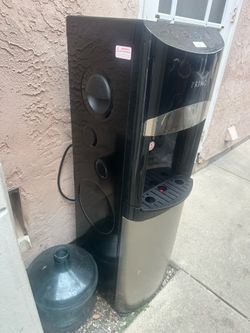 Hot and Cold Water Dispenser
