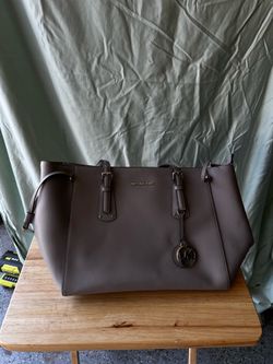 Micheal Kors Purse