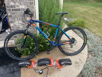 Giant Talon Mountain Bike