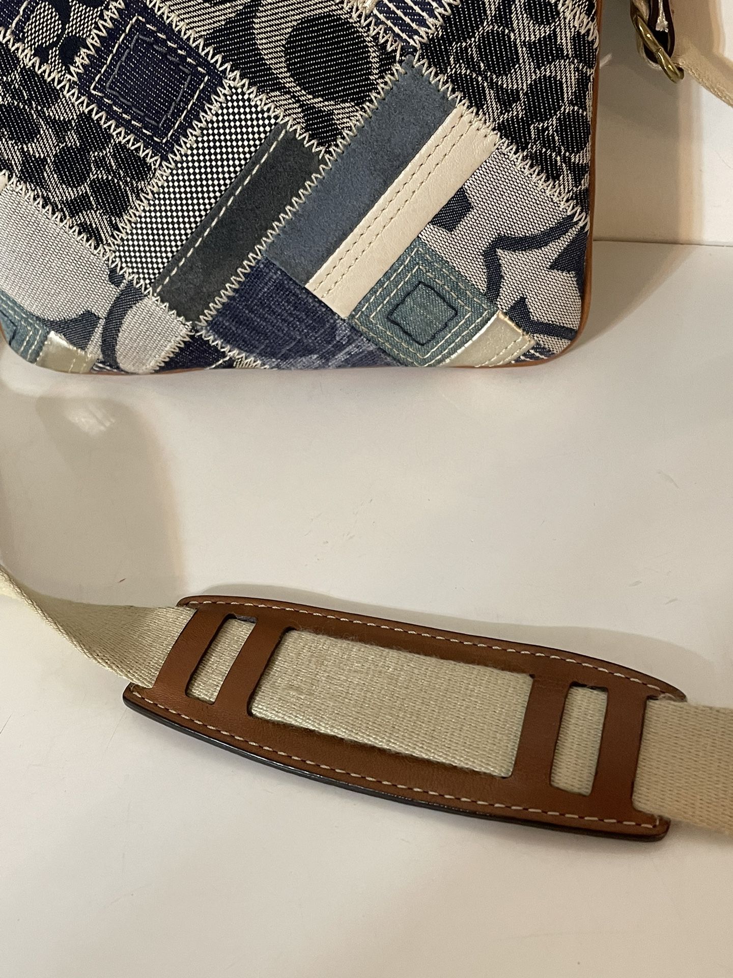 Cute Coach Crossbody