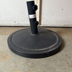 UMBRELLA  STAND Black Round base For Patio Deck Yard 