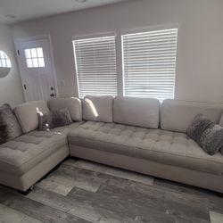 Sectional Couch 
