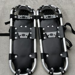Red Feather Snow Shoes
