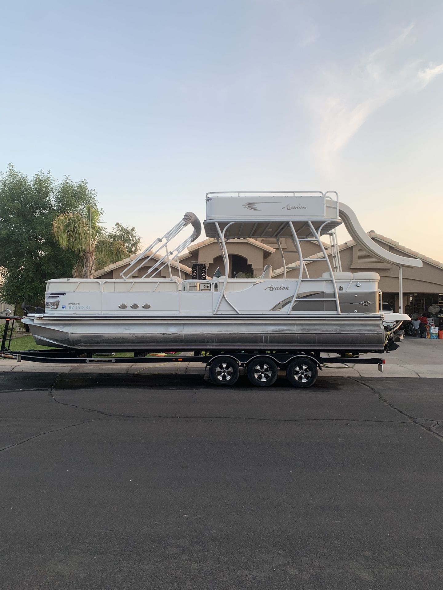 Pontoon Boat Avalon Deco Funship