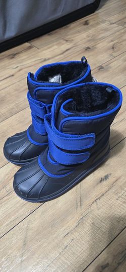 Kids Snow Boots Size 2