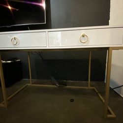 Vanity Table