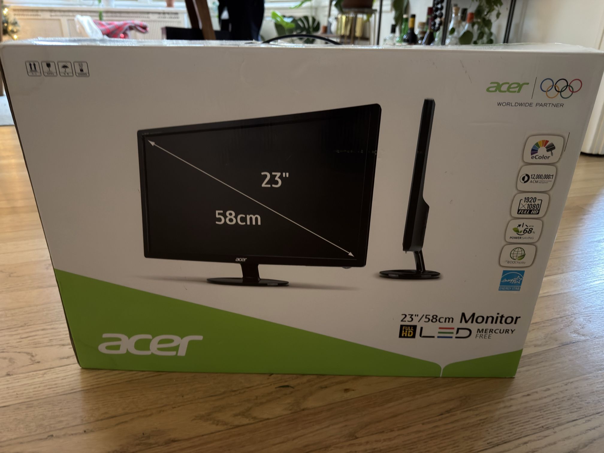 23” Computer Monitor