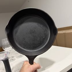 Wagner Ware Sidney “O” #10 Cast Iron Skillet – $20 (Mueller)