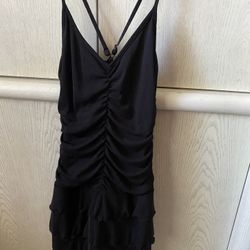 Teen Small Black Dress Ruffles And Ruching