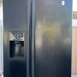 GE  profile refrigerator