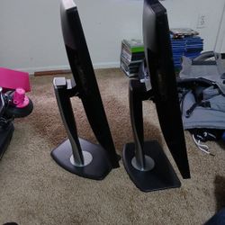2 Dell Monitor Good Condition  No Cords  