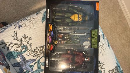 NECA TMNT Leonardo & Shredder Action Figure 2-Pack