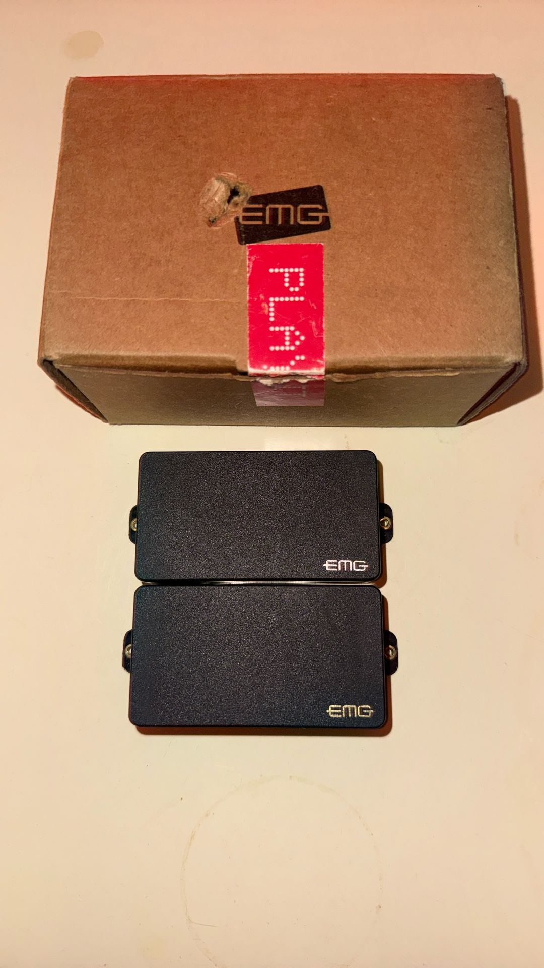 EMG Active Pickups (EMG-81 & EMG 85)