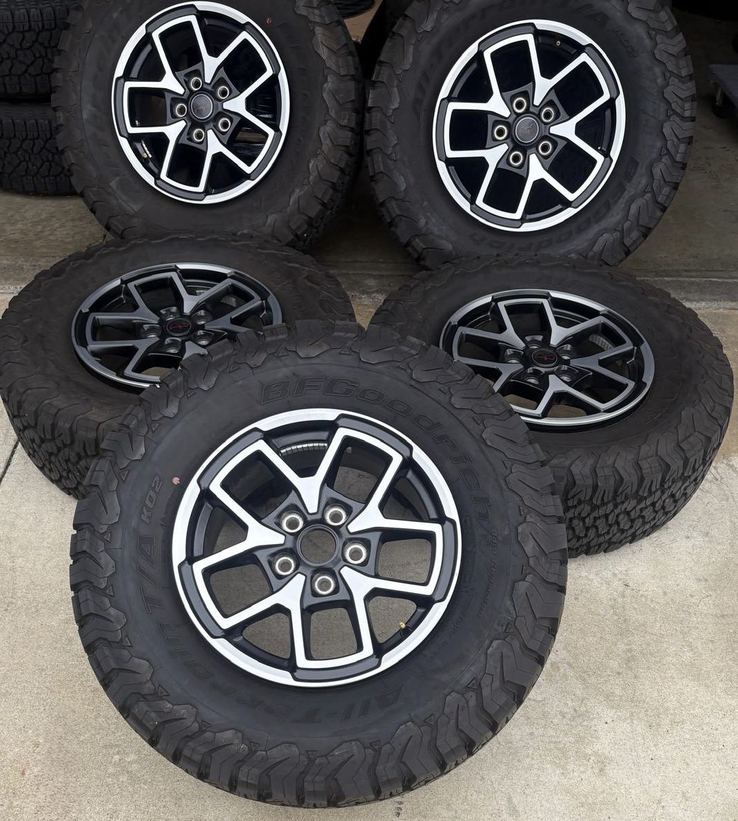 Jeep Wrangler Rubicon Factory Wheels Tires