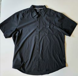 Kenneth Cole Men's size XXL Black short Sleeve Button-Down Shirt