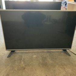 2 TVs For $125 (1 LG/ 1 Samsung)