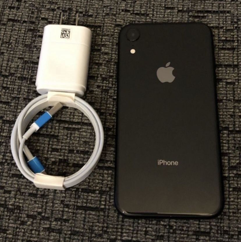 iPhone XR Unlocked