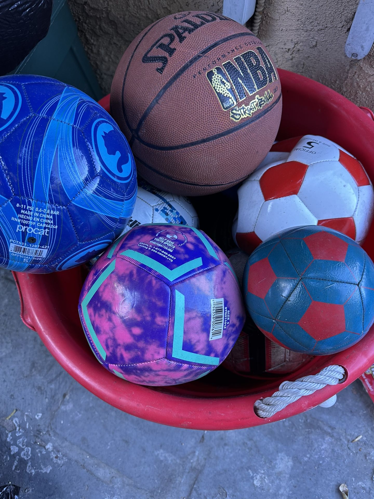 Muchas Pelotas 20$ Por Todo