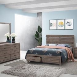 Four Piece Queen Bedroom Set With Queen Bed Frame Dresser Mirror And Night Stand On Sale Now Don't Miss