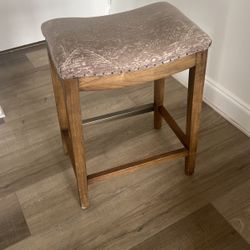 HomeGoods Individual Cushioned Bar Stool