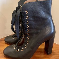 Chloe “Miles” Lace Up Ankle Bootie EU39 Original Retail $1299