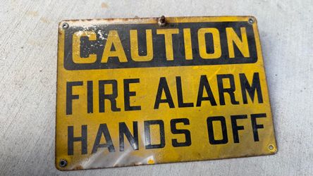 Automotive garage sign