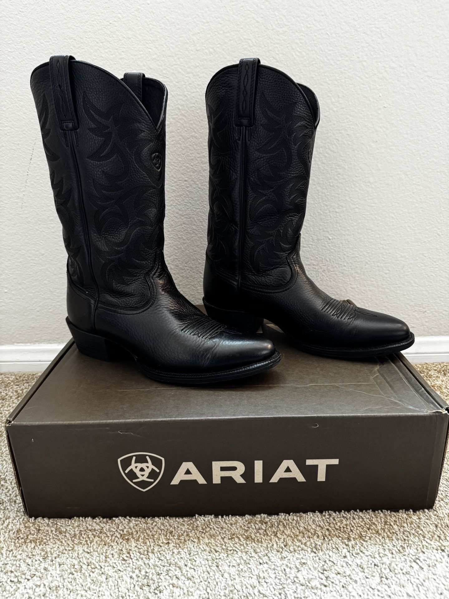 Ariat - Men’s Boots Round Toe (11E)