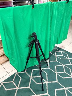 Green screen t stand and tripod bundle