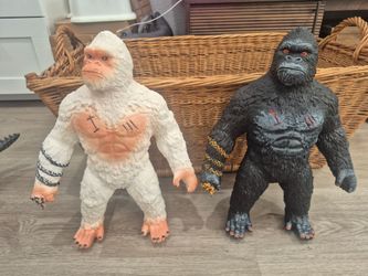 King Kong Action Figures Set of 2