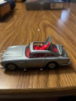 Corgi 1/36 James Bond 007 Aston Martin DB85 Works