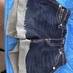 True Religion Jayde Denim Cut Off Shorts Womens 27 Big Horseshoe Y2K Raw Hem 