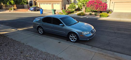 2000 Nissan Maxima