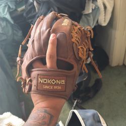 Outfield Glove Barley Used
