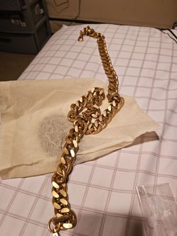 Jumbo long gold strap