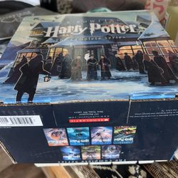 Harry Potter Box  Never Used  Full  Set