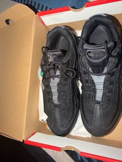 Air max 95 OG all black Authentic box included size 10.5 lightly used like new.