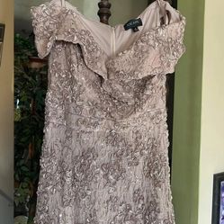 mother of bride or formal dress beautiful size 4