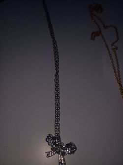 Cute bow necklace