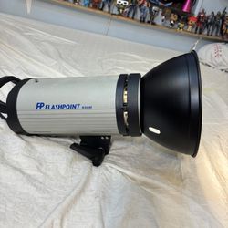 Flashpoint 1220M 600 Watt AC/DC Monolight Strobe